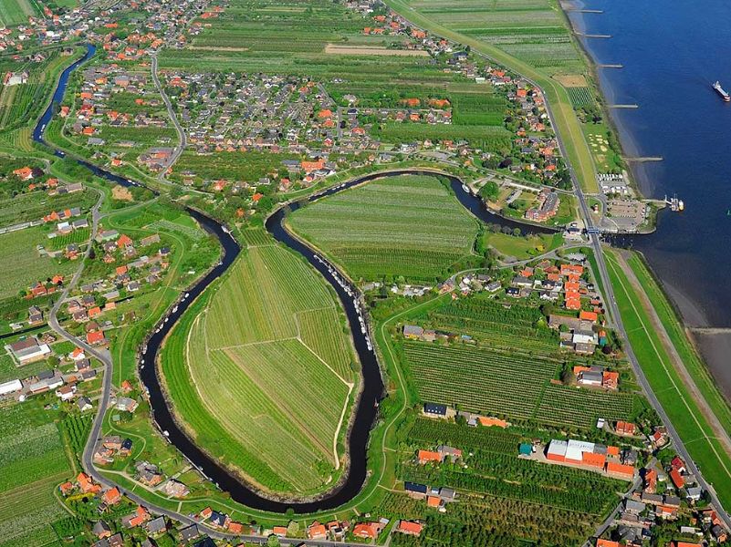 Kanutour auf der Lühe im Alten Land
