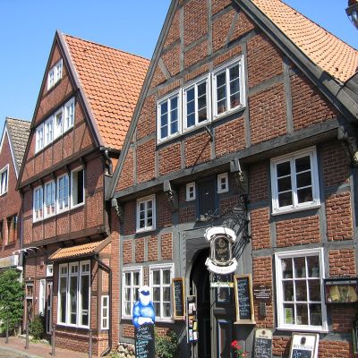 t buxtehude