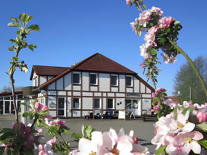 Service-Zentrum im Feriendorf Altes Land